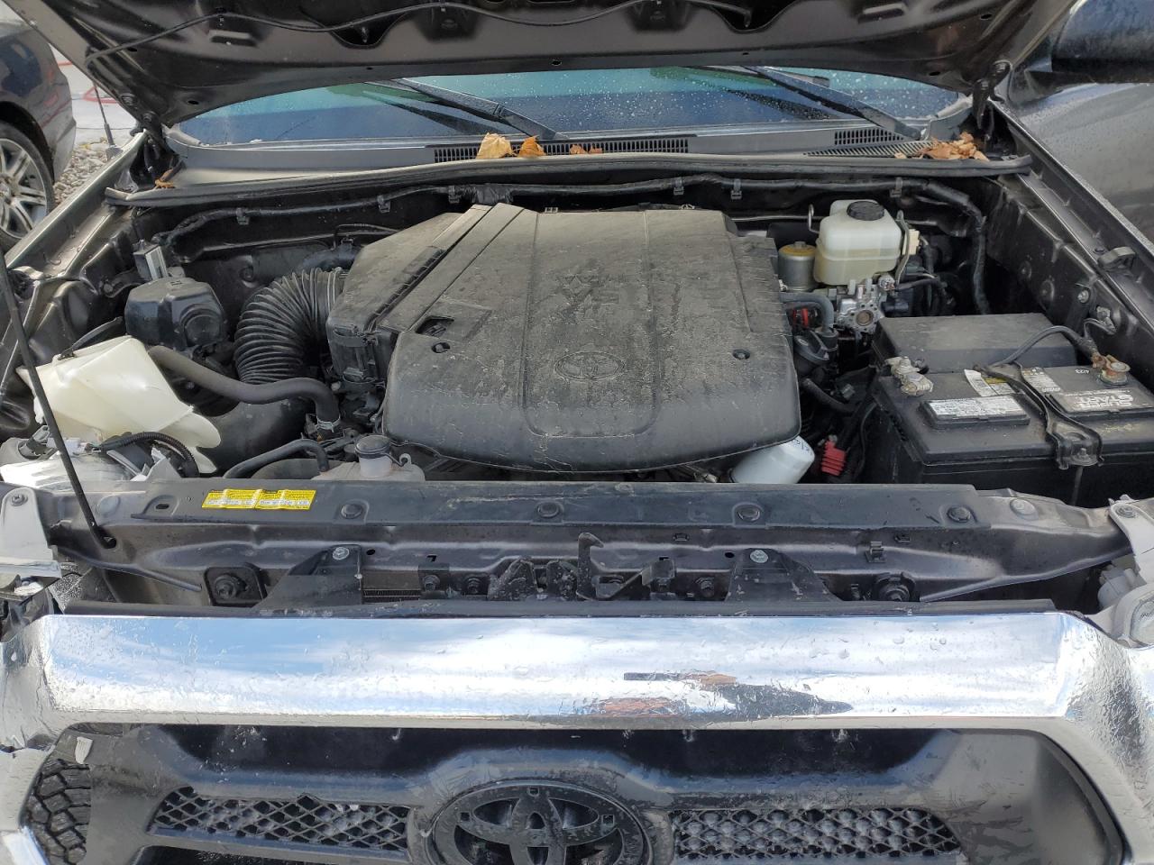 2015 Toyota Tacoma - Image 11