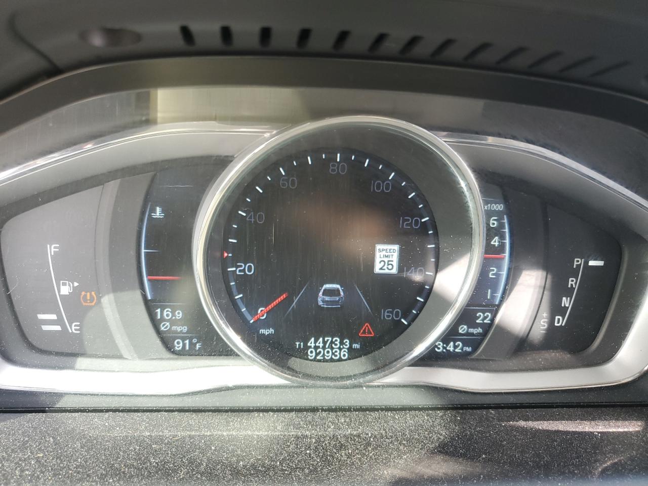 2016 Volvo XC60 - Image 9