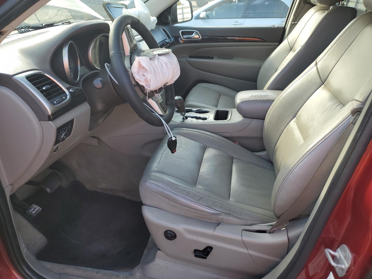 2012 Jeep Grand Cherokee - Image 7
