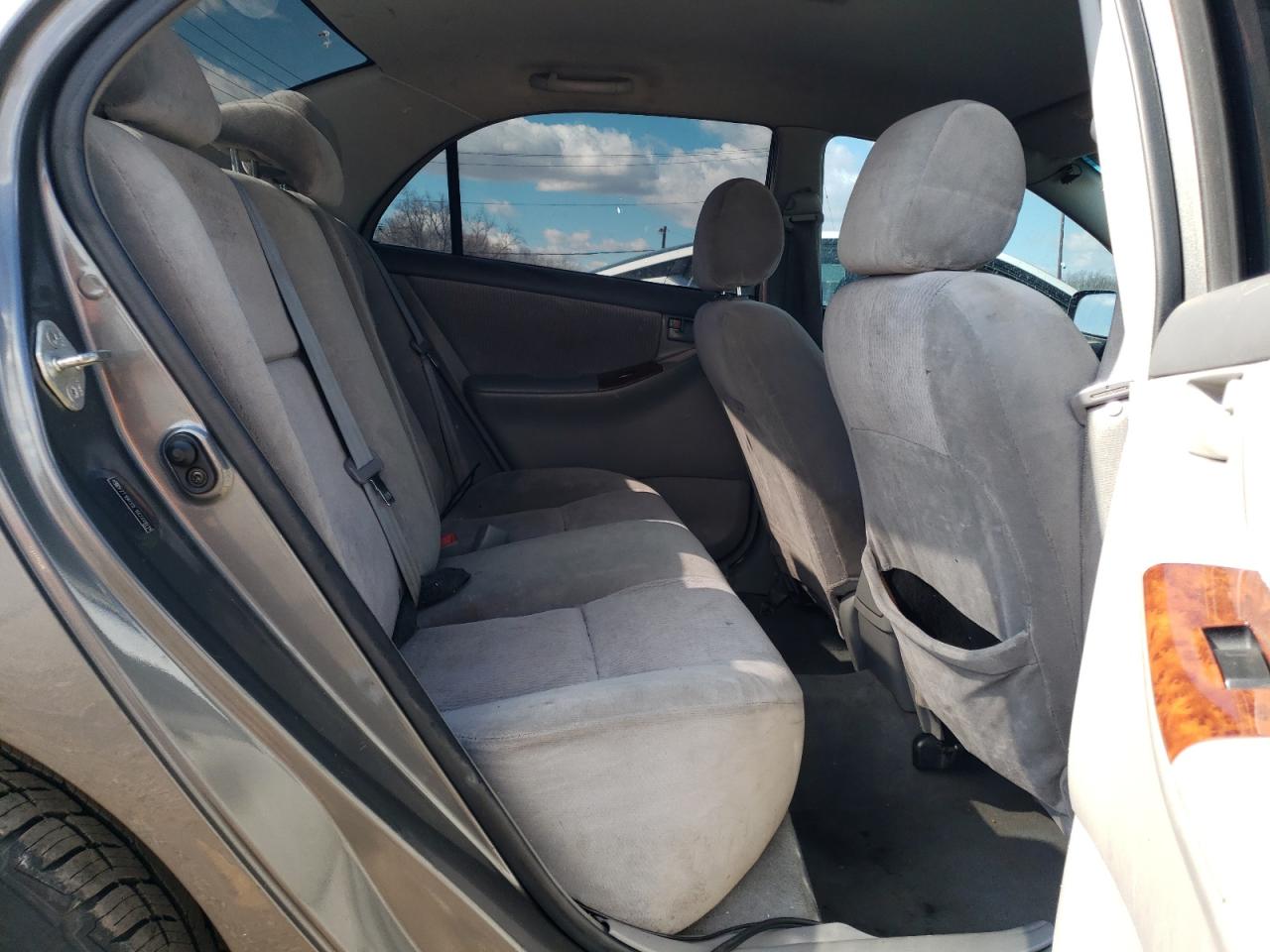2006 Toyota Corolla - Image 10