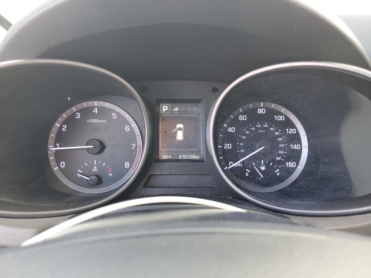 2018 Hyundai Santa Fe - Image 9