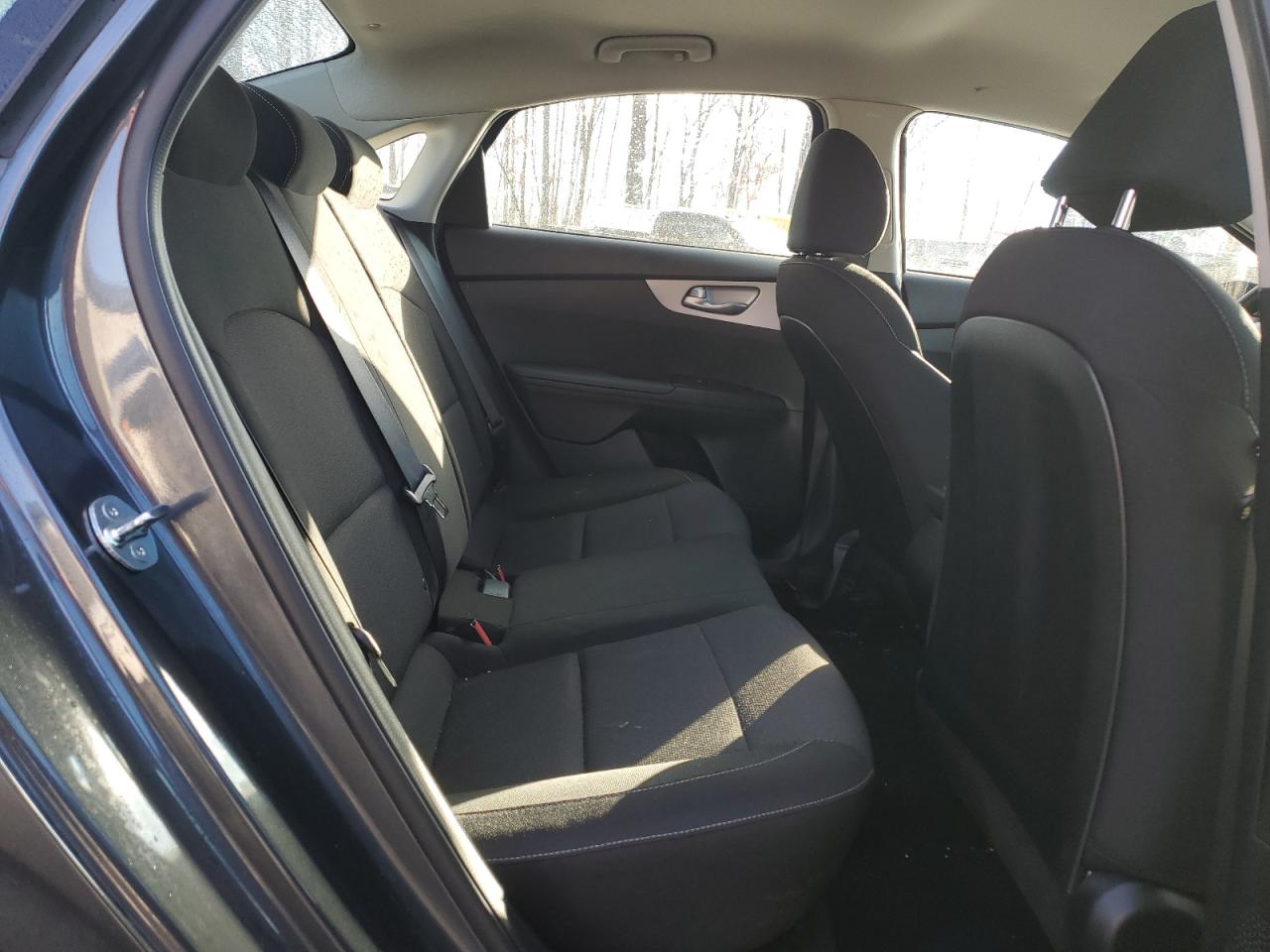 2024 Kia Forte - Image 10