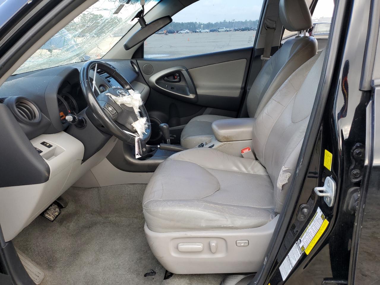2011 Toyota RAV 4 - Image 9