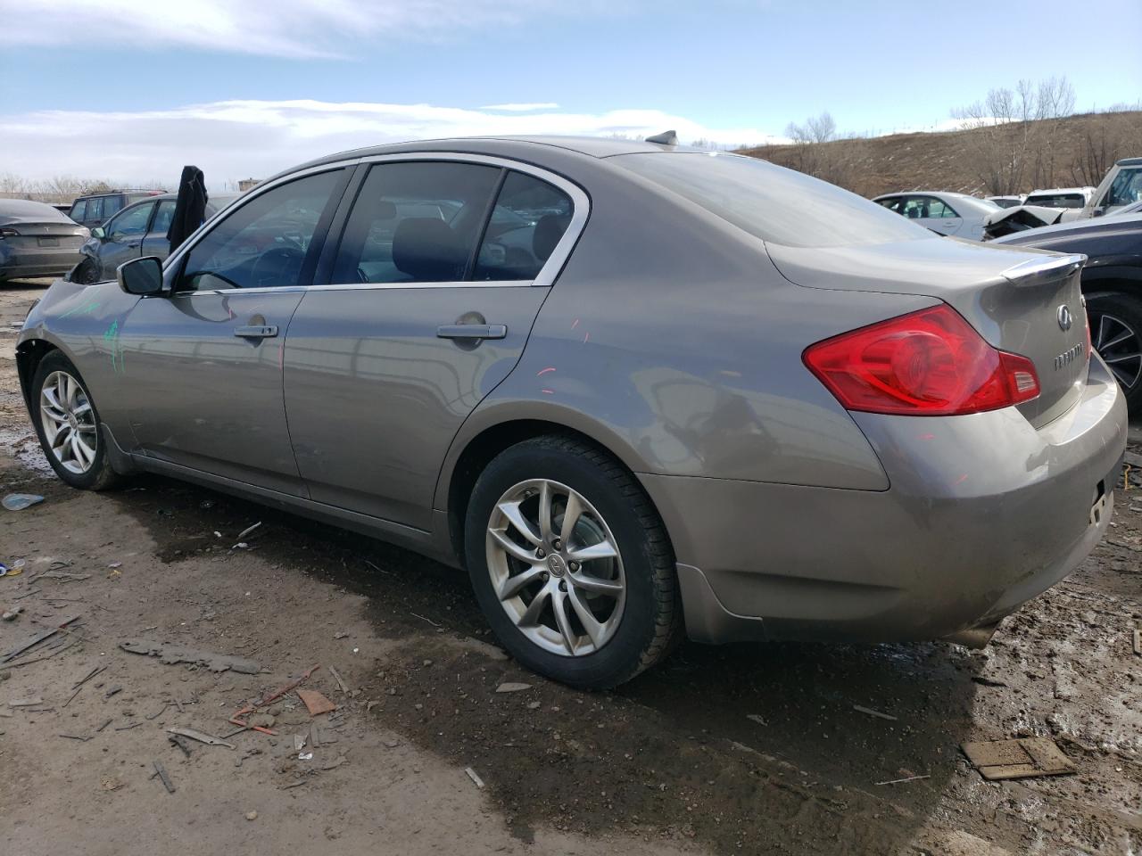 2009 Infiniti G - Image 2