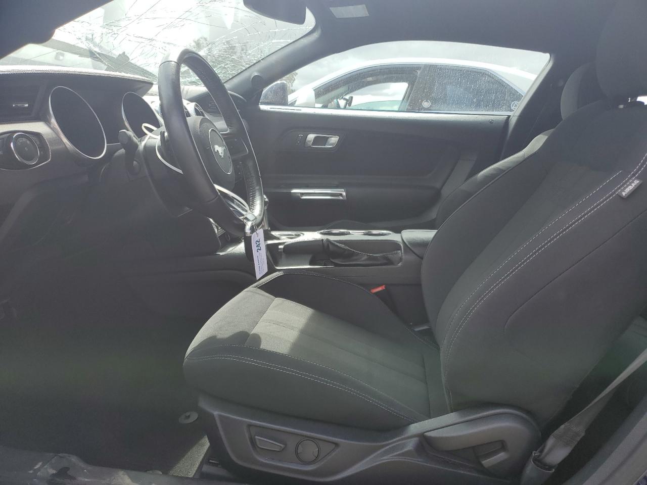 2020 Ford Mustang - Image 7