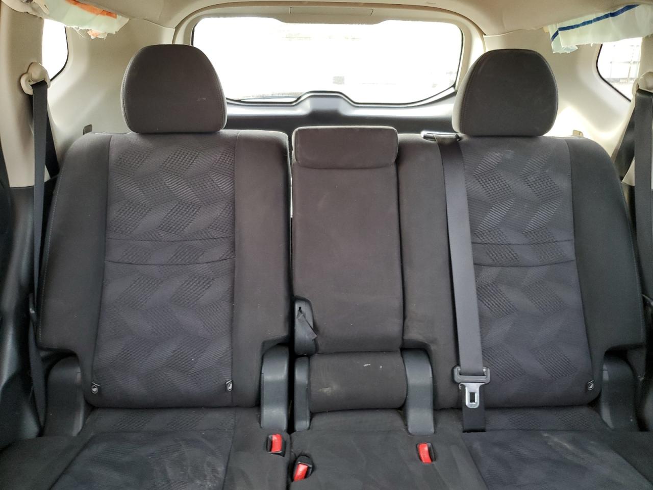 2015 Nissan Rogue - Image 10