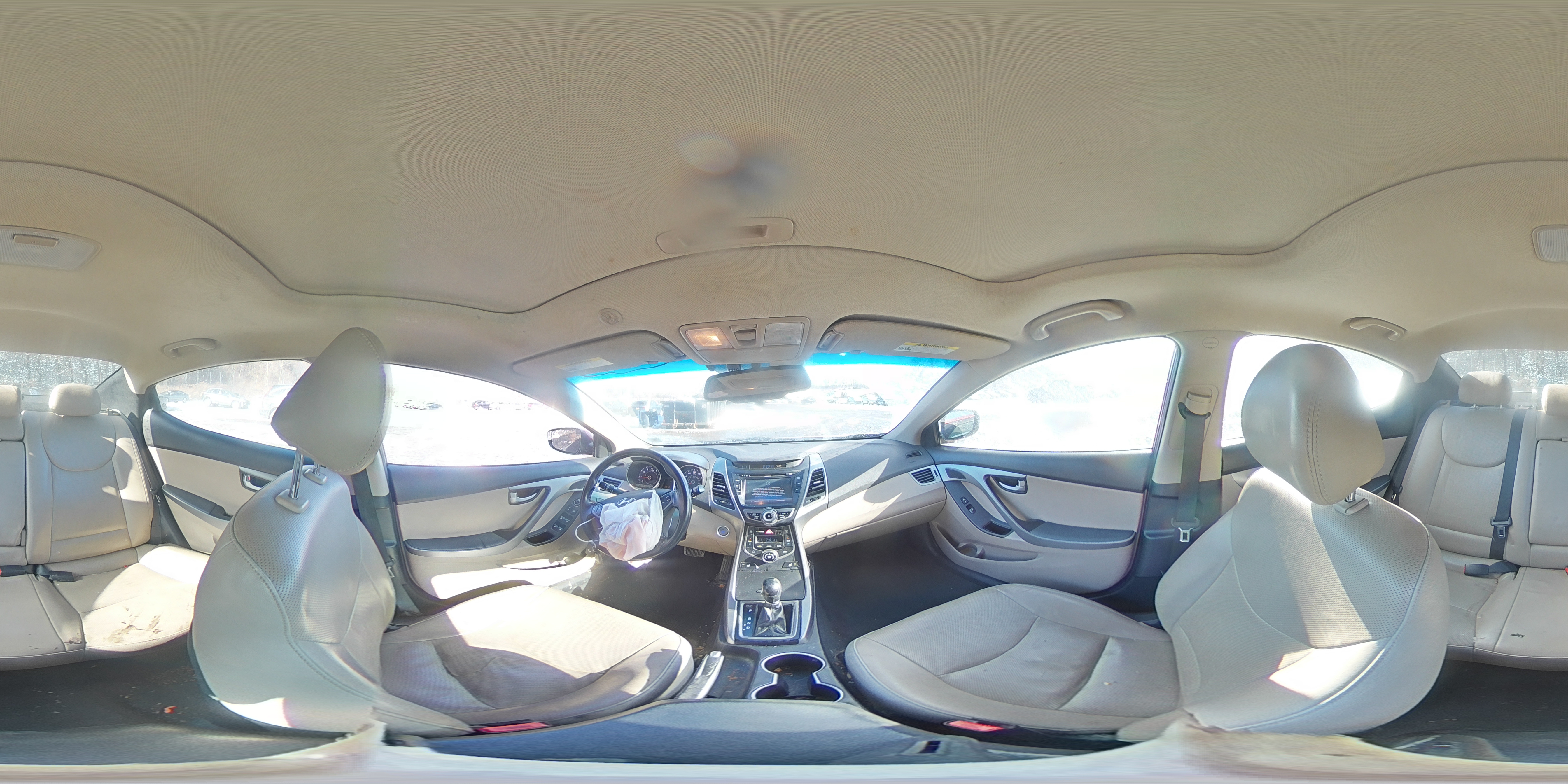2015 Hyundai Elantra - Image 15