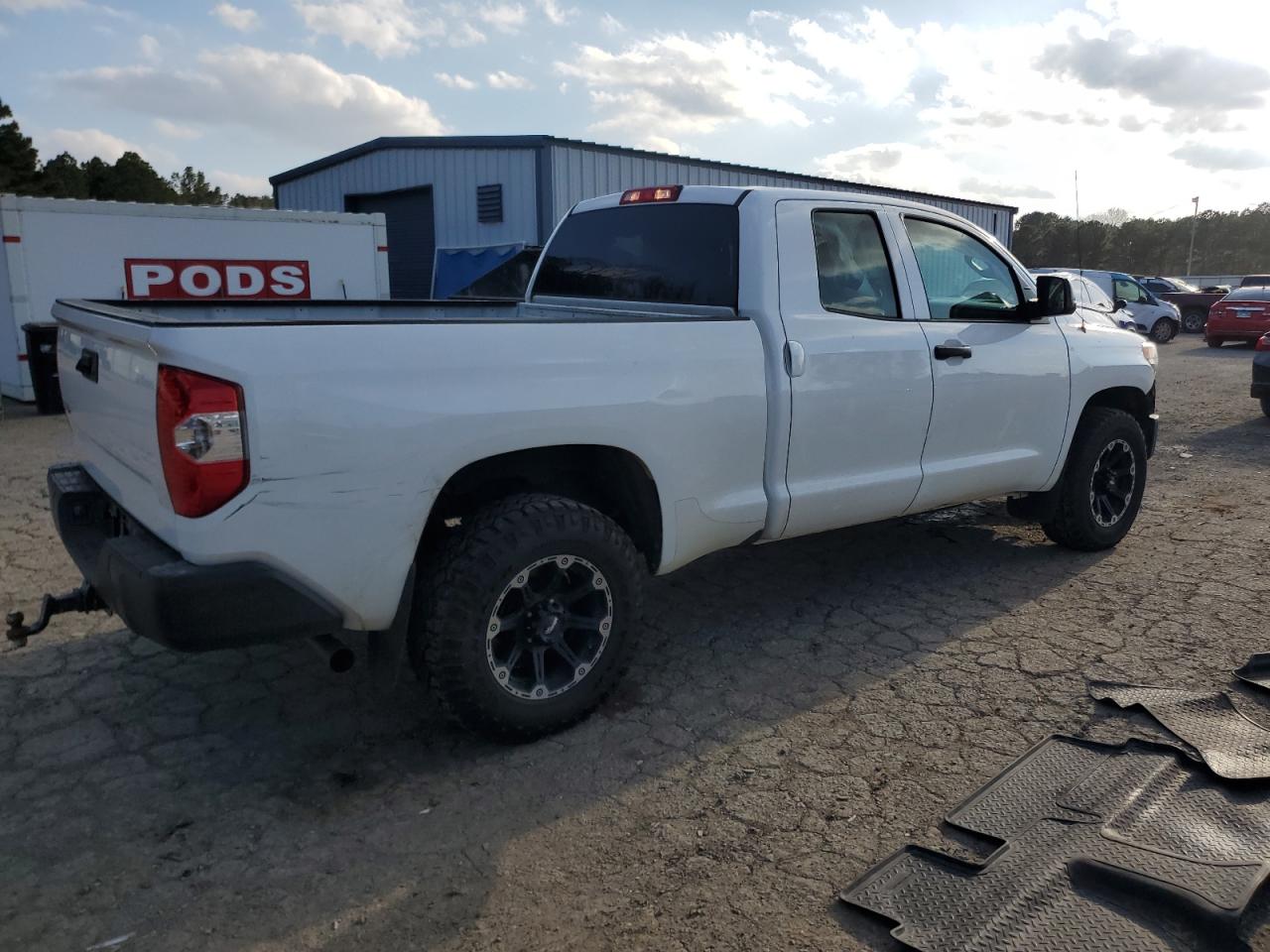 2015 Toyota Tundra - Image 3