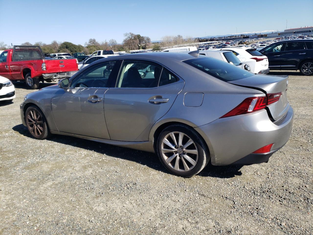 2016 Lexus IS - Image 2