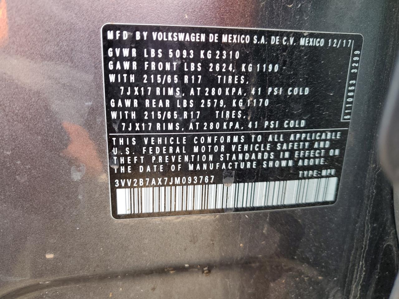 2018 Volkswagen Tiguan - Image 14