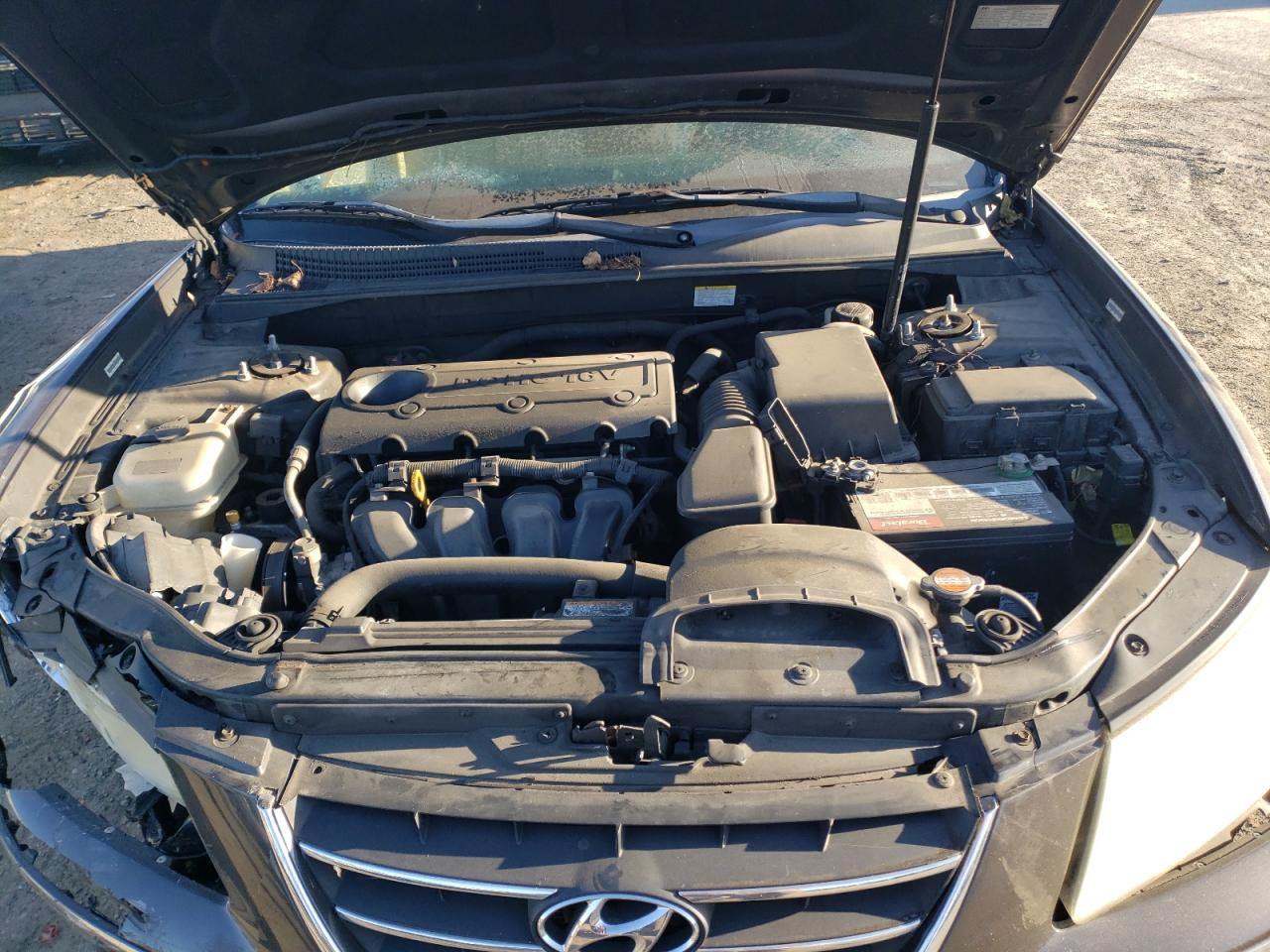2009 Hyundai Sonata - Image 11