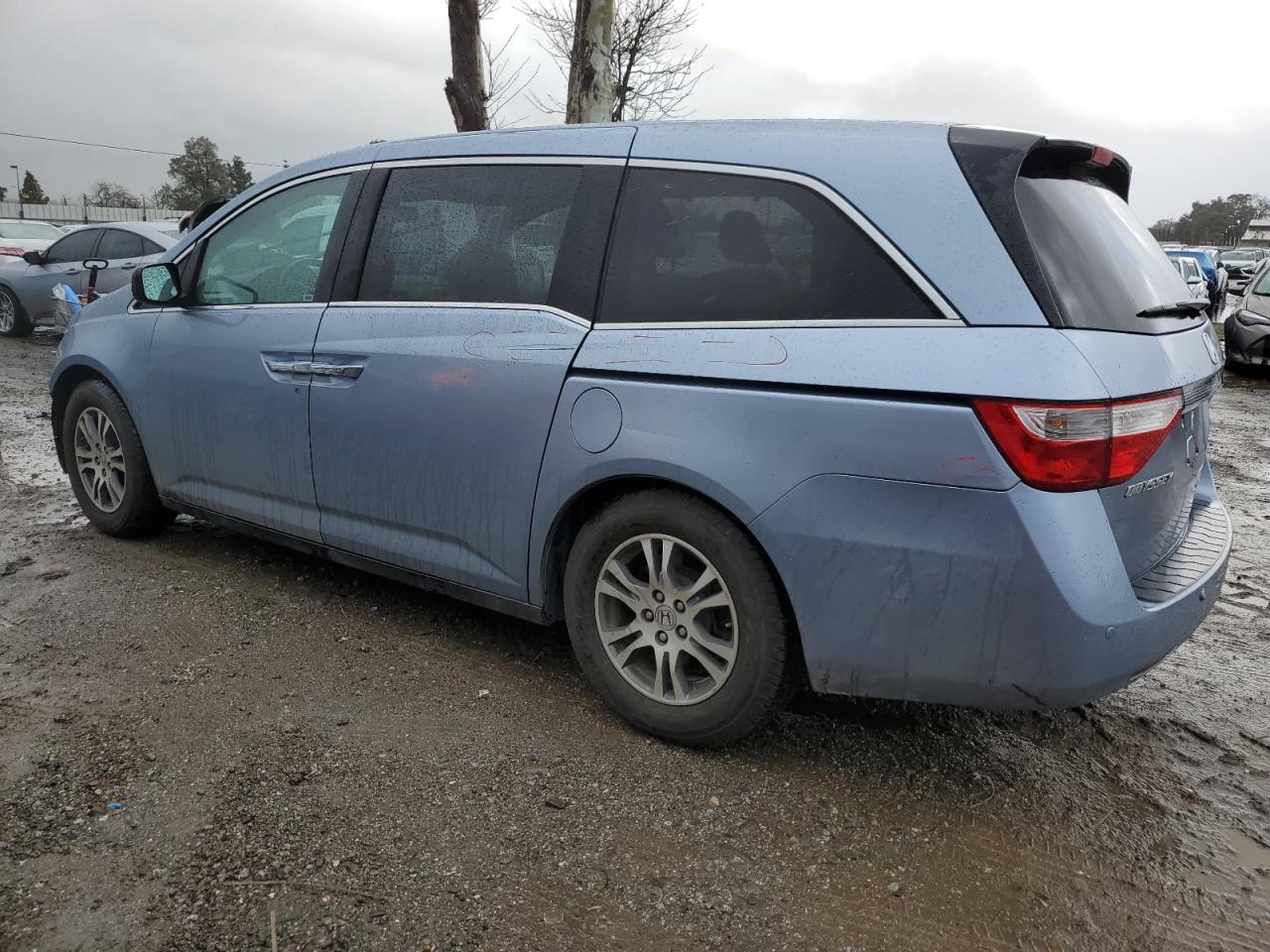 2013 Honda Odyssey - Image 2