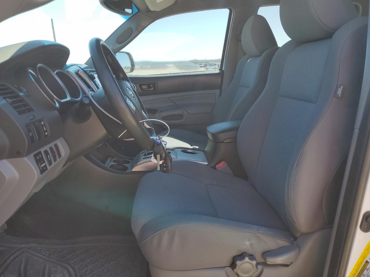 2012 Toyota Tacoma - Image 7