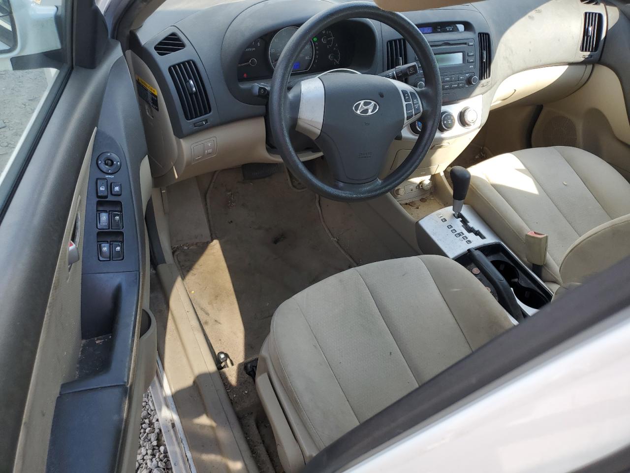 2007 Hyundai Elantra - Image 8