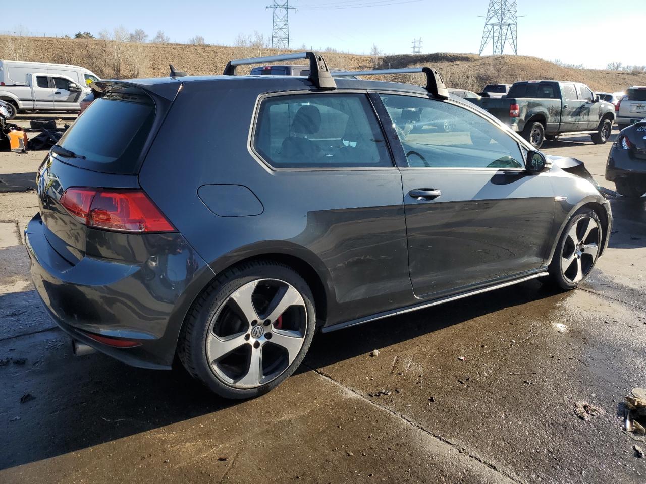 2015 Volkswagen GTI - Image 3