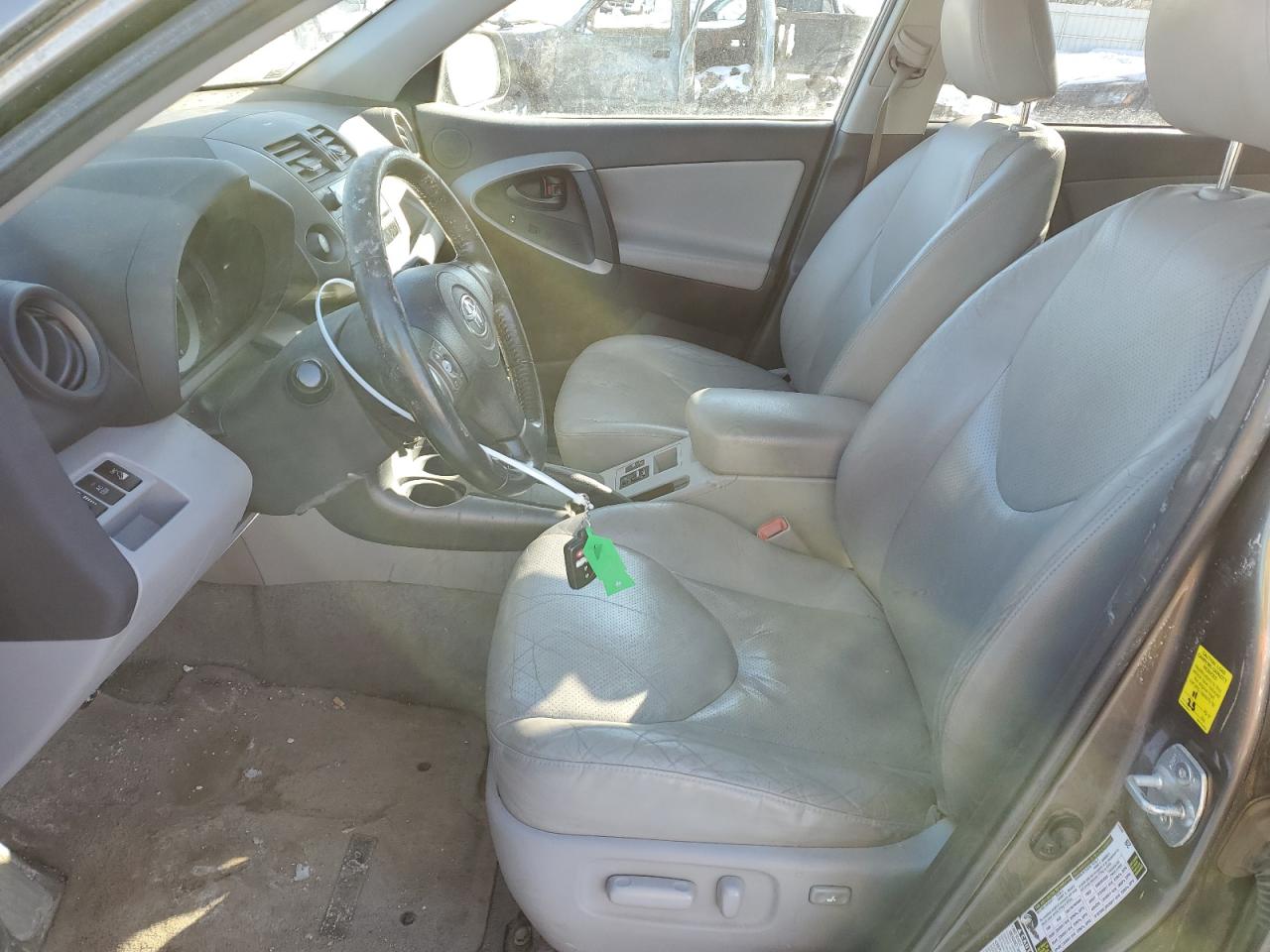 2010 Toyota RAV 4 - Image 7