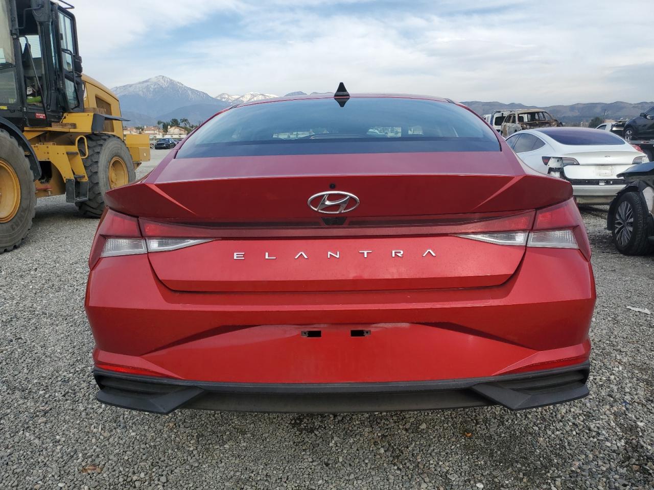 2021 Hyundai Elantra - Image 6
