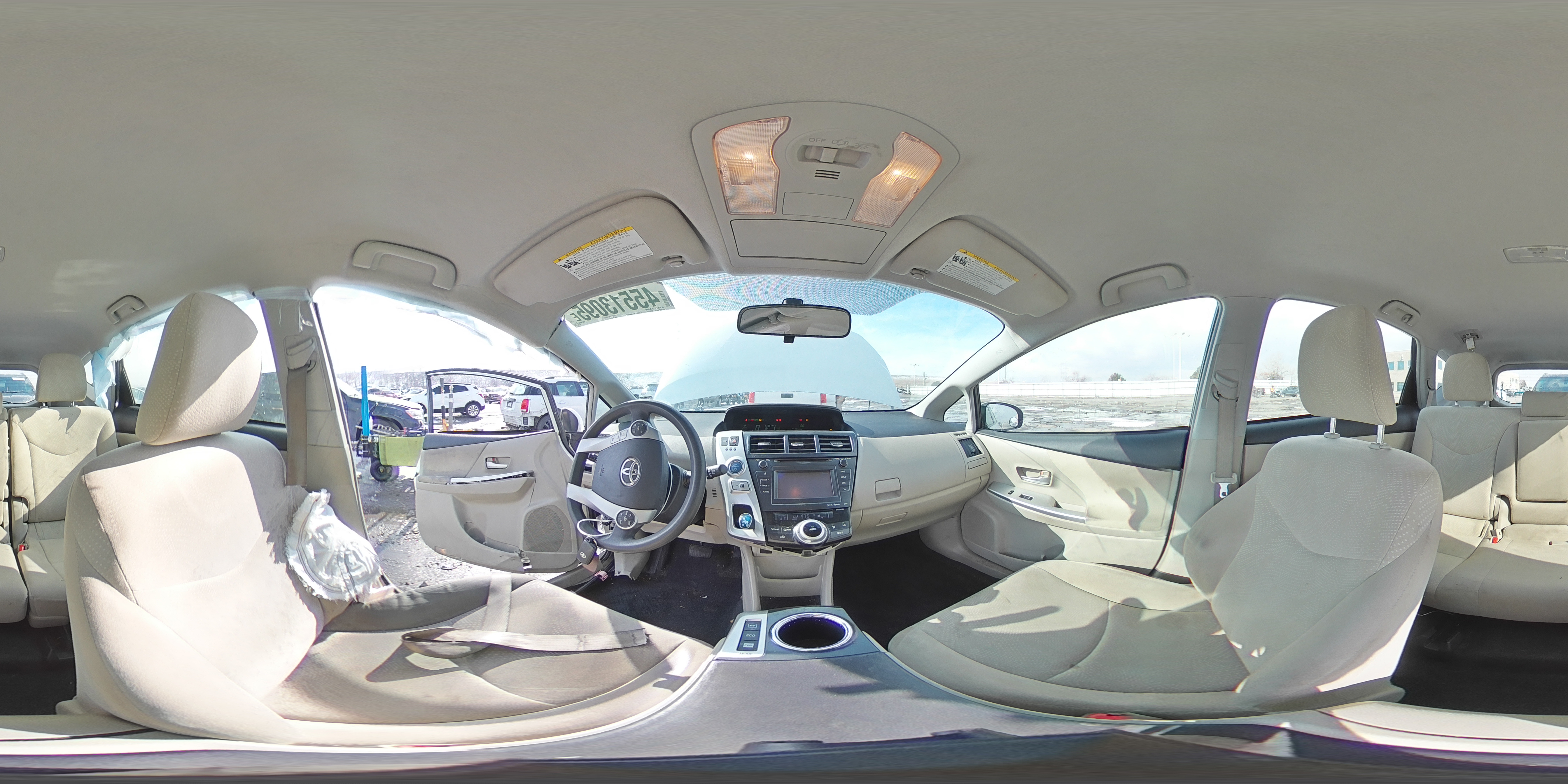 2012 Toyota Prius - Image 14