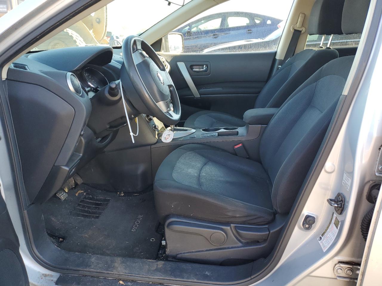 2015 Nissan Rogue - Image 7