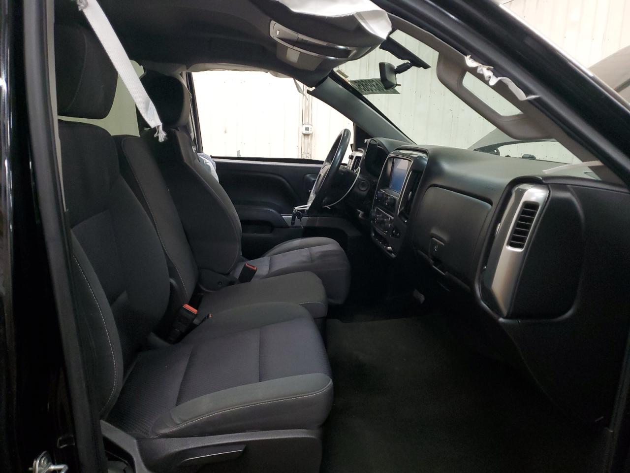 2015 Chevrolet Silverado - Image 7