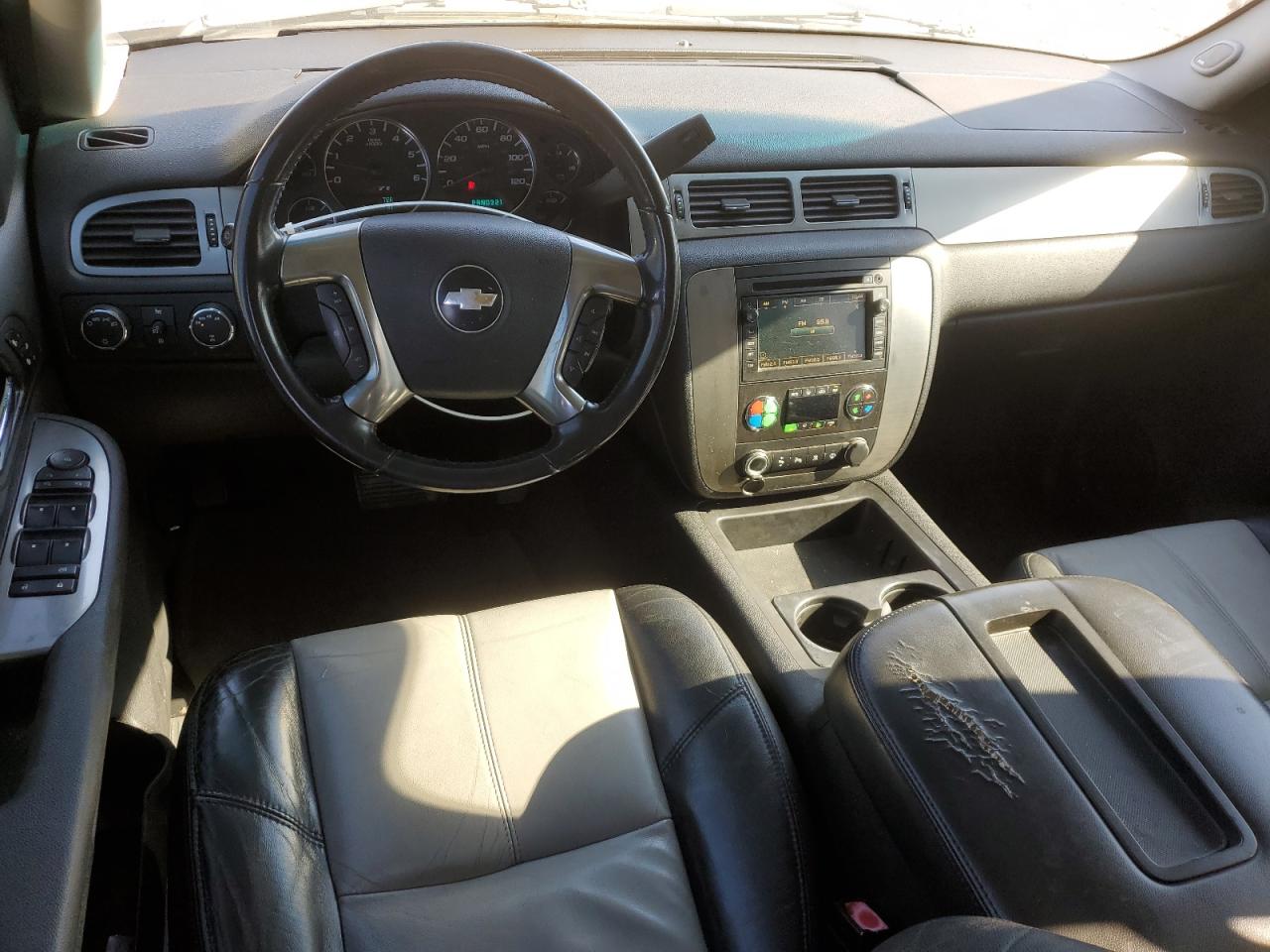 2007 Chevrolet Tahoe - Image 8
