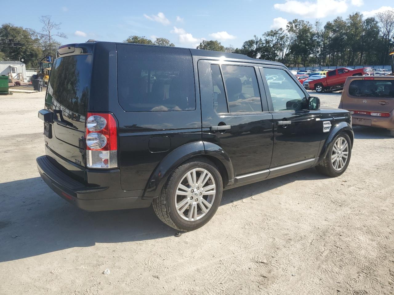 2011 Land Rover LR4 - Image 3