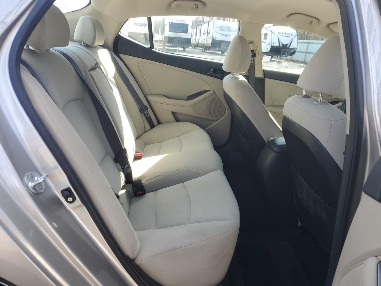 2015 Kia Optima - Image 10