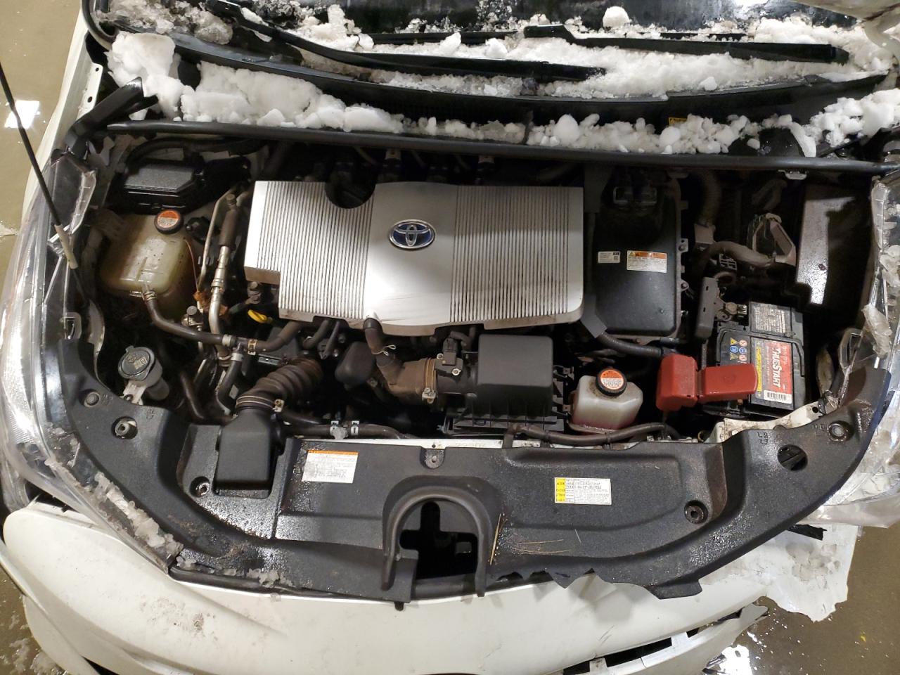 2016 Toyota Prius - Image 12