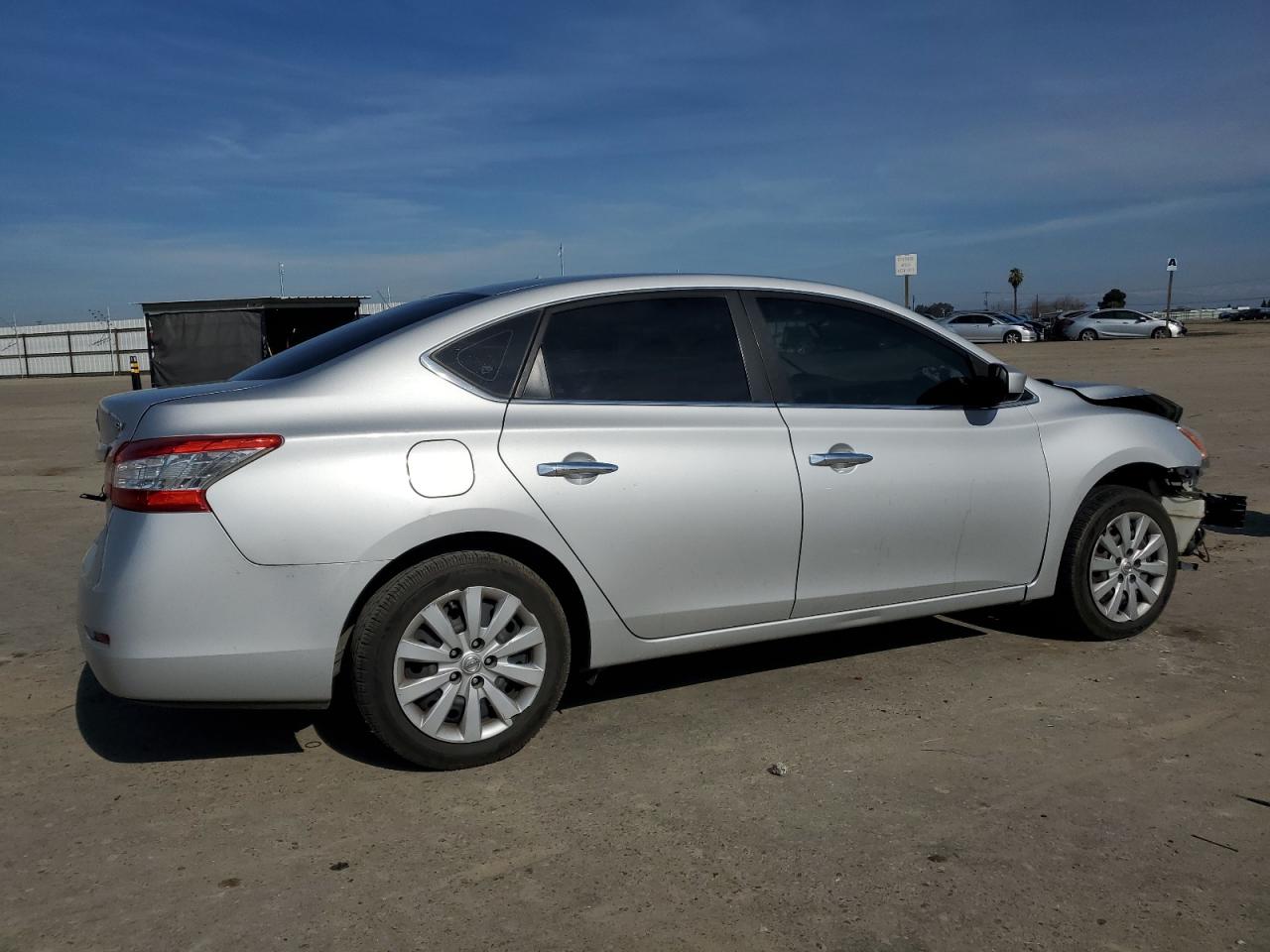 2014 Nissan Sentra - Image 3