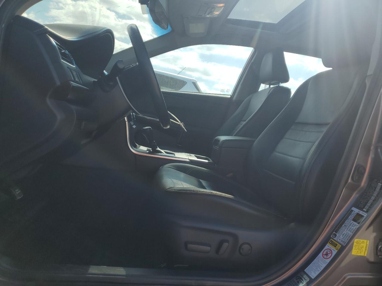 2015 Toyota Camry - Image 7