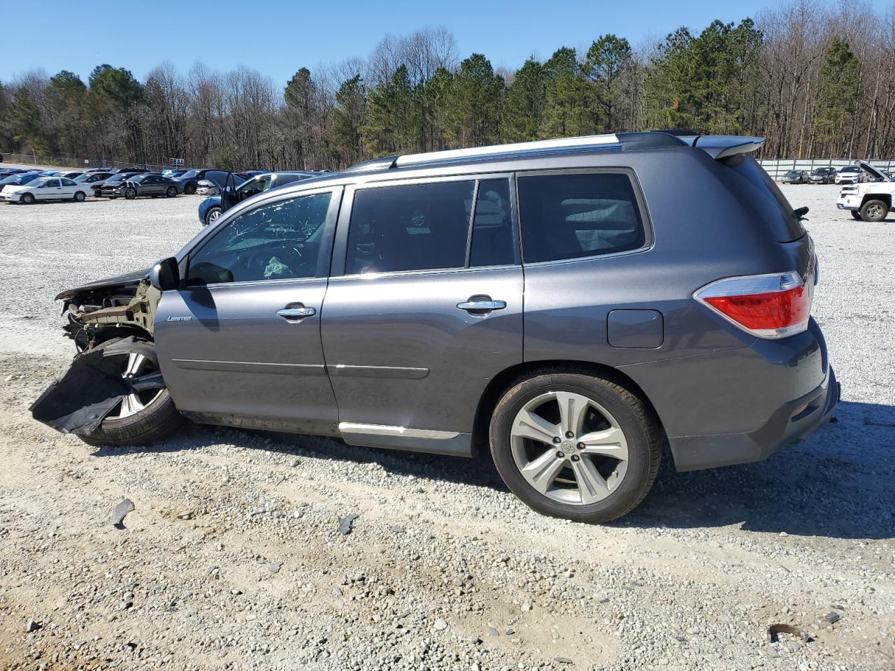 2013 Toyota Highlander - Image 2