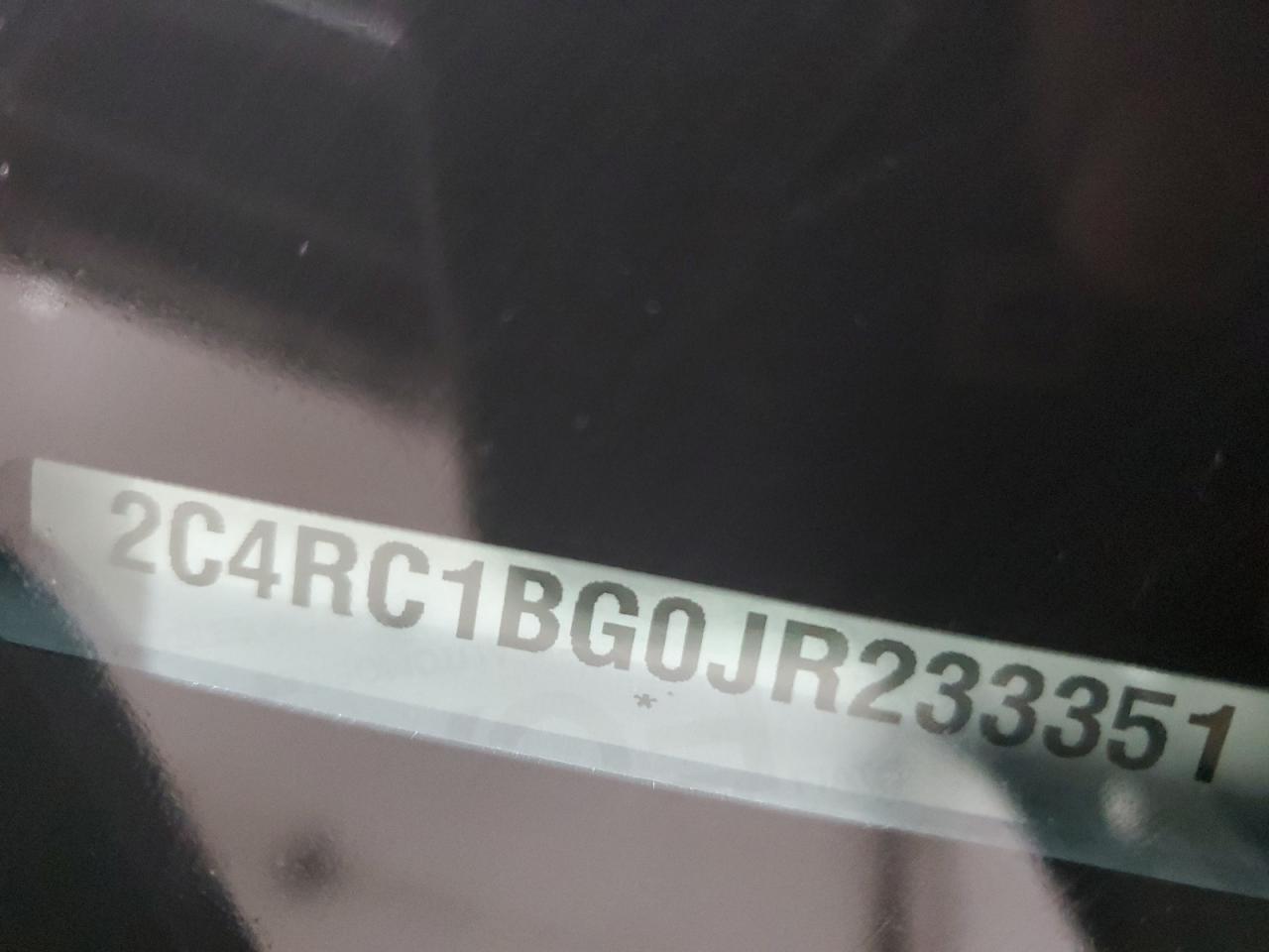 2018 Chrysler Pacifica - Image 13