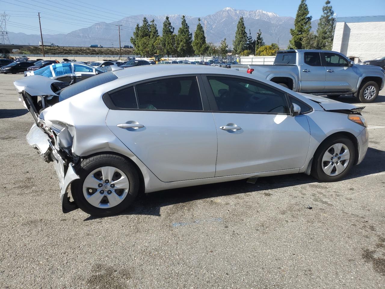 2015 Kia Forte - Image 3