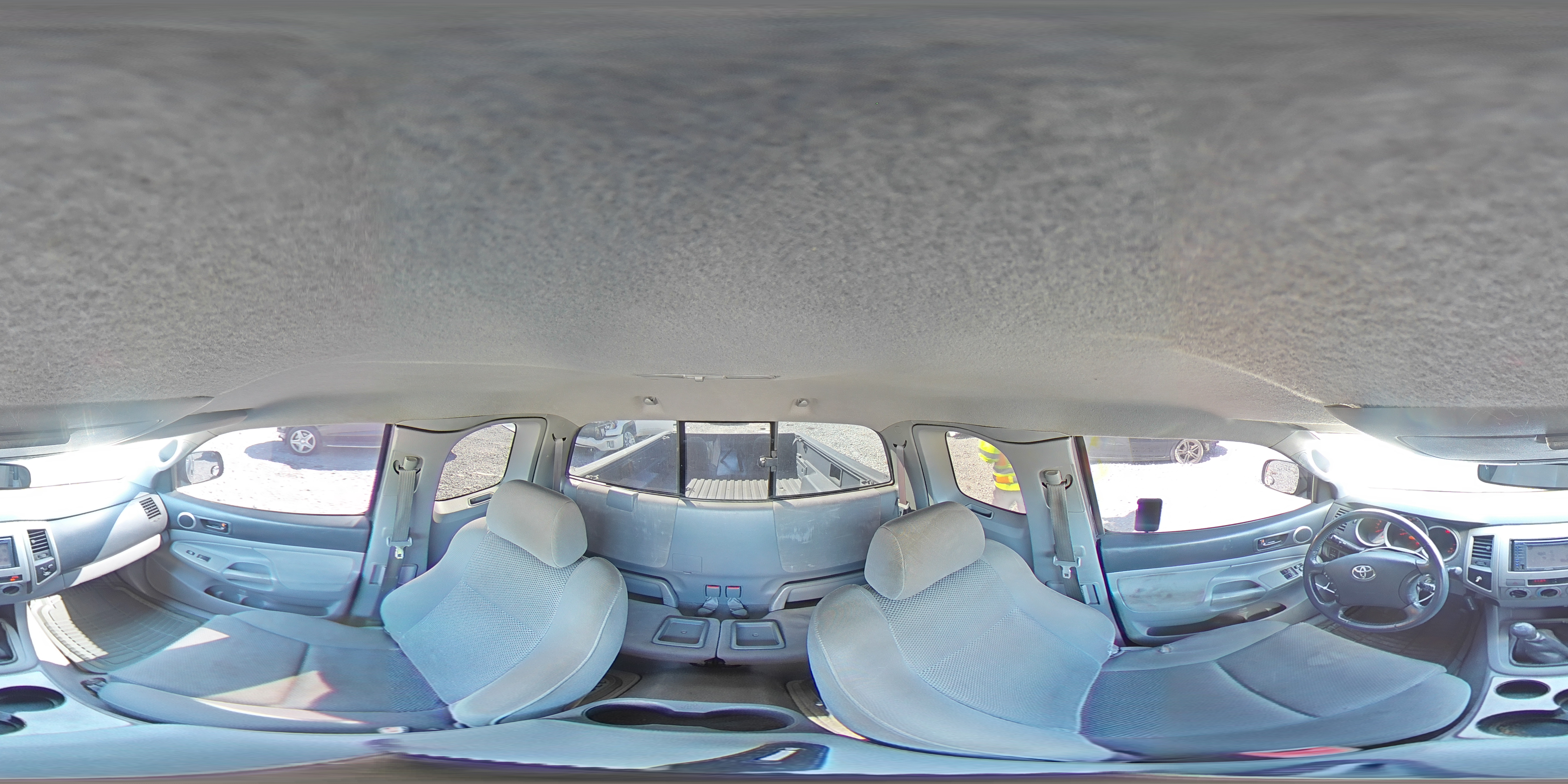 2005 Toyota Tacoma - Image 13