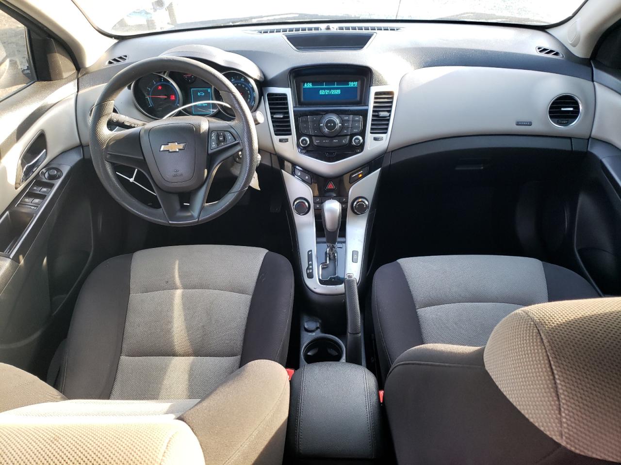 2014 Chevrolet Cruze - Image 8