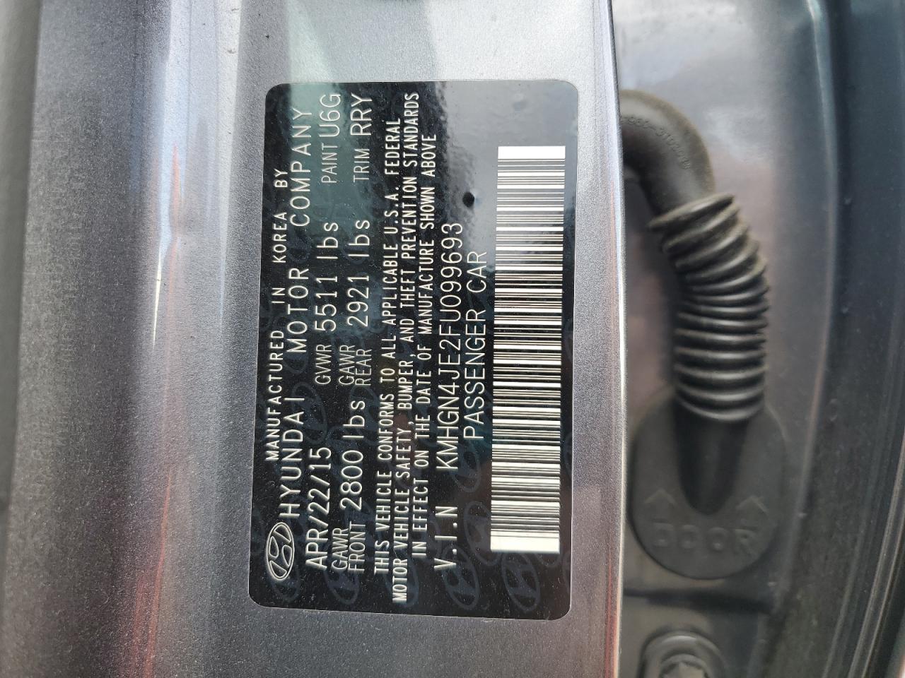 2015 Hyundai Genesis - Image 12