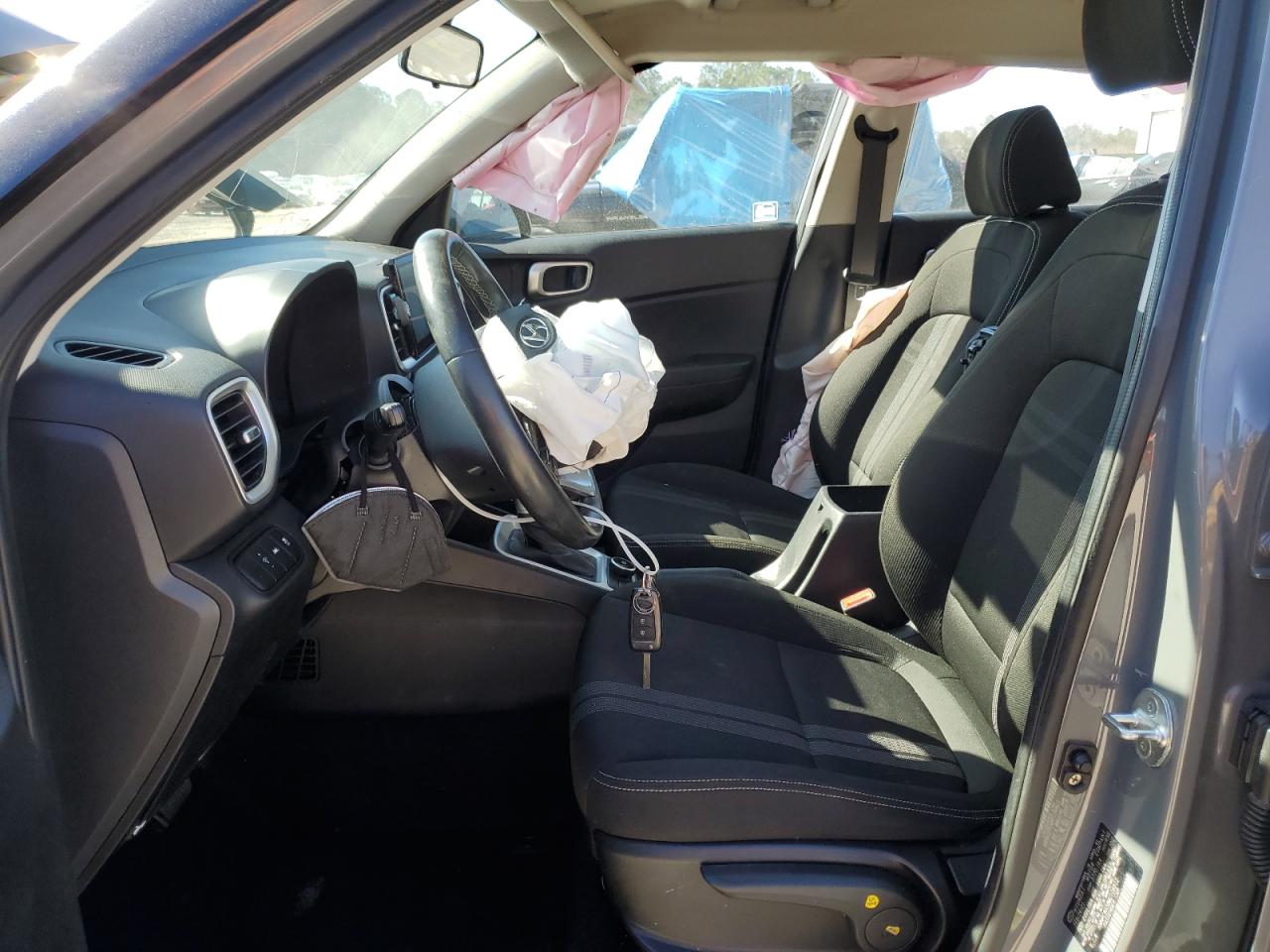 2021 Hyundai Venue - Image 7