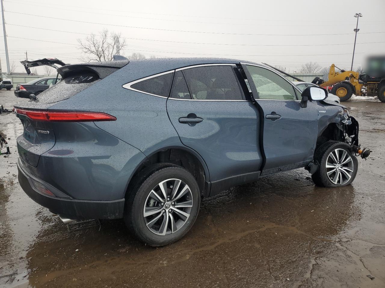 2021 Toyota Venza - Image 3