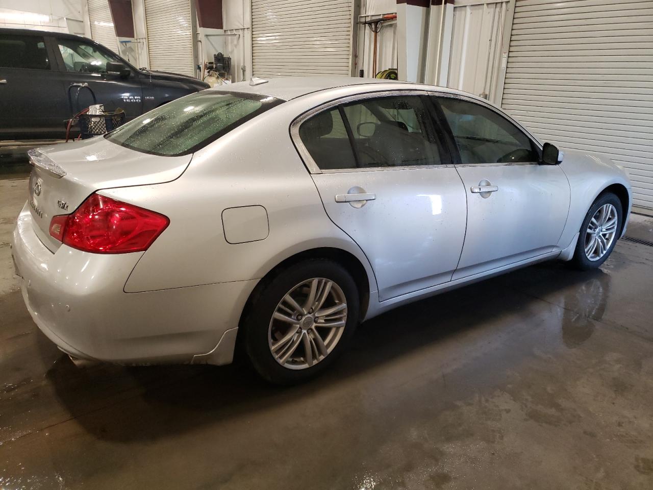 2012 Infiniti G - Image 3