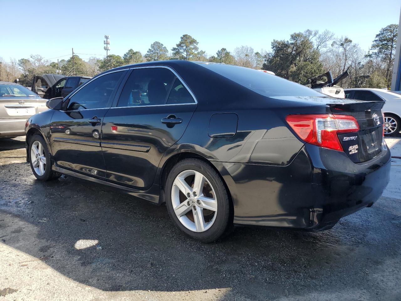 2014 Toyota Camry - Image 2