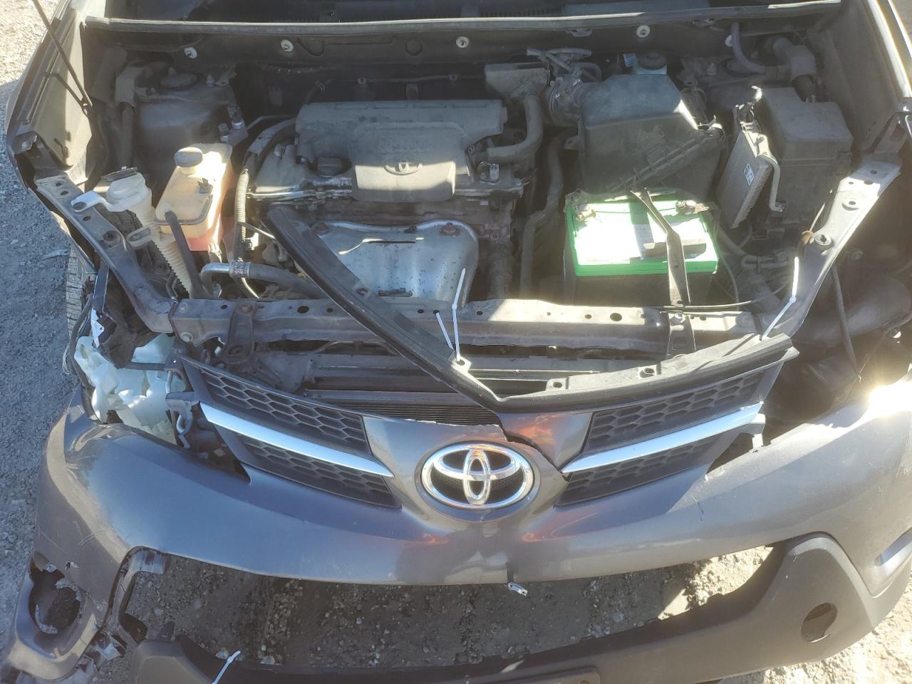 2015 Toyota RAV 4 - Image 12