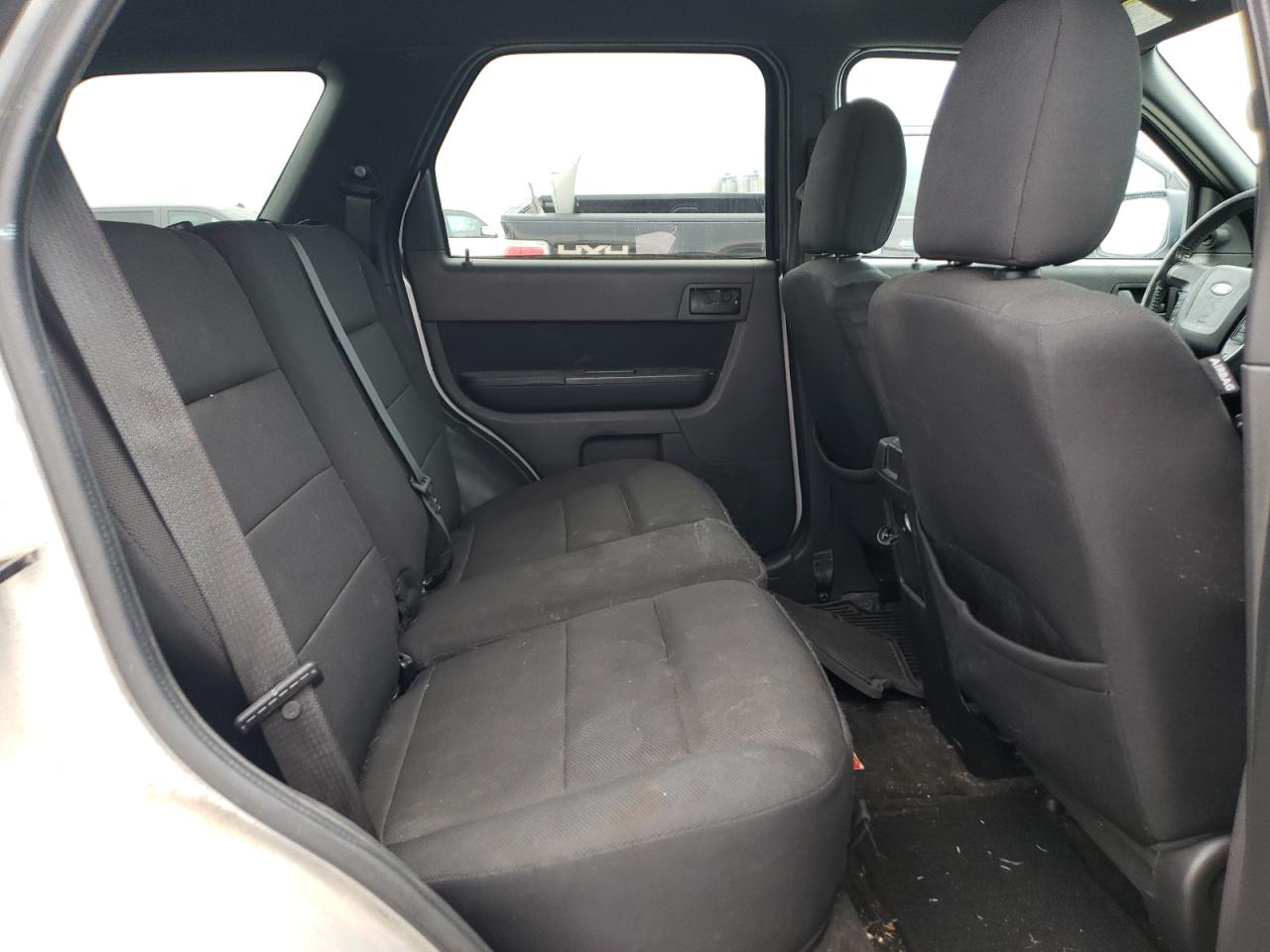 2009 Ford Escape - Image 10