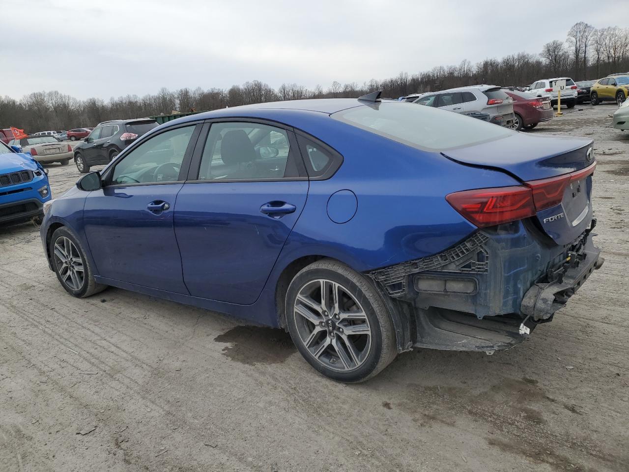 2019 Kia Forte - Image 2