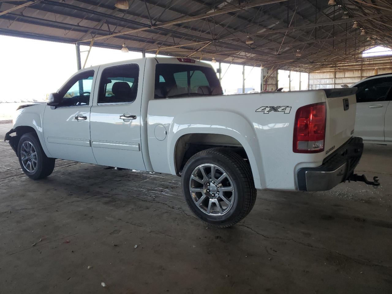 2008 GMC Sierra - Image 2