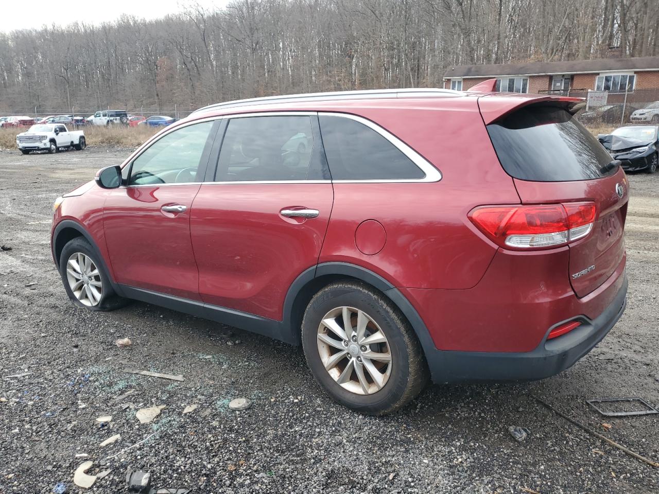 2016 Kia Sorento - Image 2