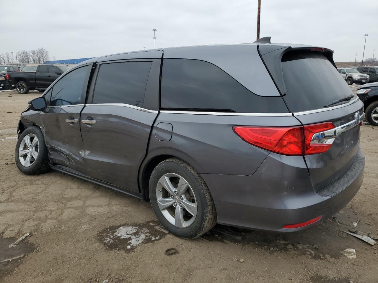 2018 Honda Odyssey - Image 2