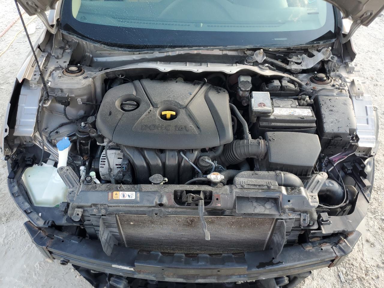 2013 Hyundai Elantra - Image 11
