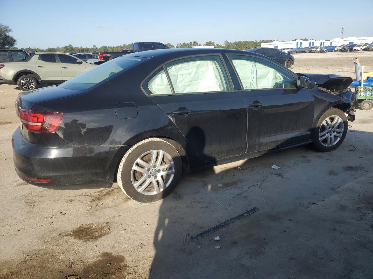 2018 Volkswagen Jetta - Image 3