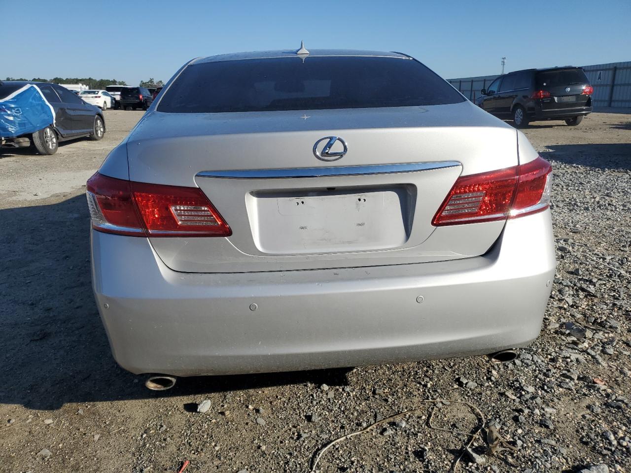 2011 Lexus ES - Image 6