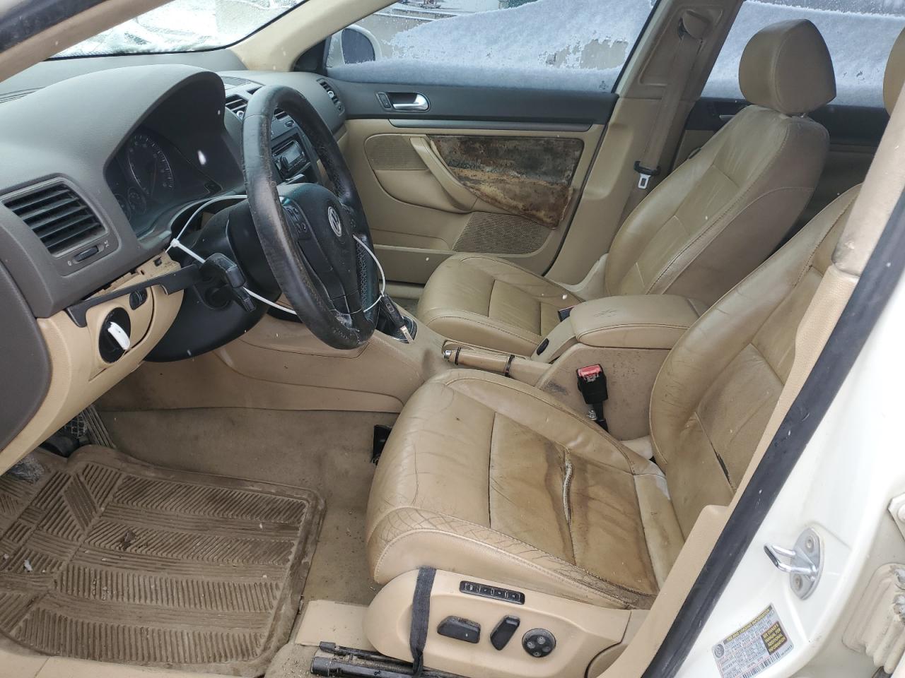 2006 Volkswagen Jetta - Image 7